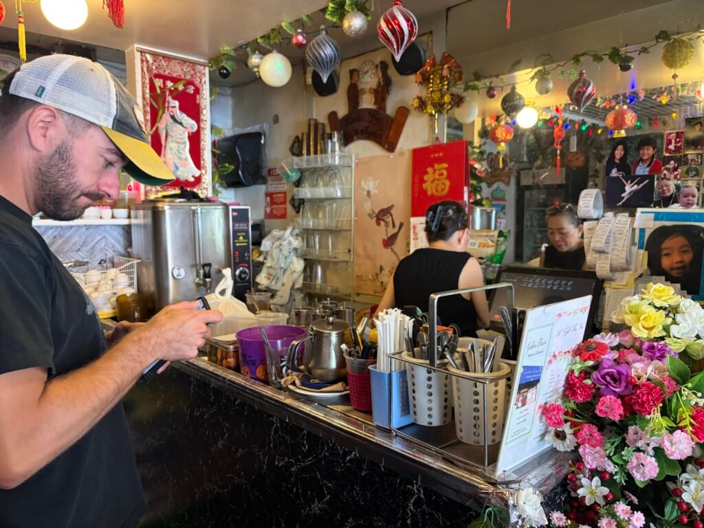 A Vietnamese Pho Spot in San Francisco's Chinatown Worth the Trip Golden Flower Restaurant dining area San Francisco