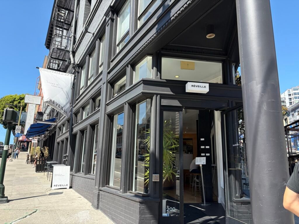 Réveille Coffee Co. North Beach Review: Coffee, Seating, and More img 7254